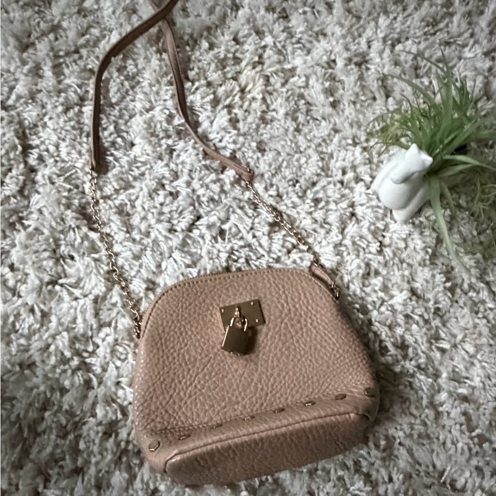 Stylish Beige tan cute vintage lock Crossbody Bag with Gold Accents